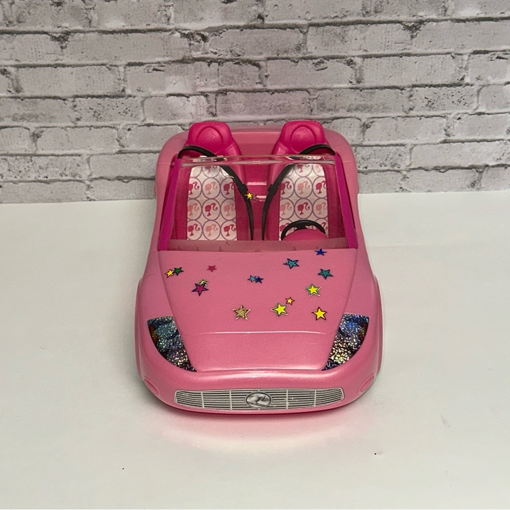 Barbie Doll Sports 2010 Car Glam Pink Convertible Doll Mattel Toy with Seat Belt